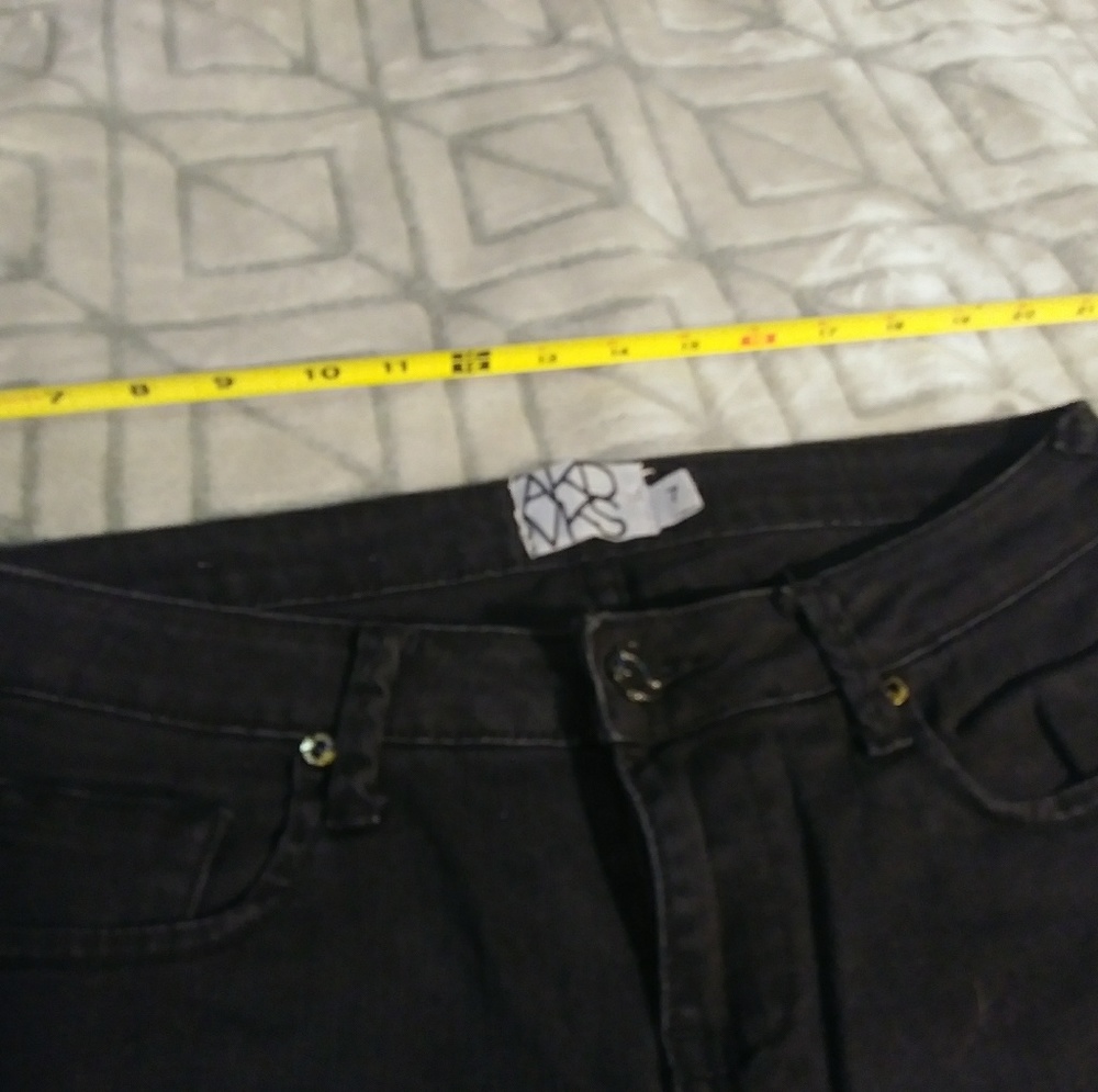 Jeans - Picture 3 of 3